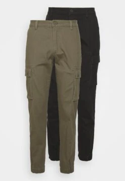 Pier One 2 Pack - Pantalones Cargo - Olive/Black -Pier One Tienda de ventas 07d111b72b7b4304bcd405fc18ad6beb