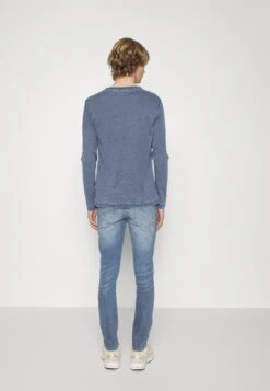 Pier One Vaqueros Pitillo - Dark Blue Denim -Pier One Tienda de ventas 0a9fdae808c14629b9b837f0943d7159