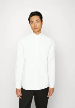 Pier One 3 Pack - Camisa Elegante - White/Light Blue/Dark Blue 12 Pier One 3 Pack - Camisa Elegante - White/Light Blue/Dark Blue -Pier One Tienda de ventas 19c3fd6ec91b408883b9c6efecab21b0