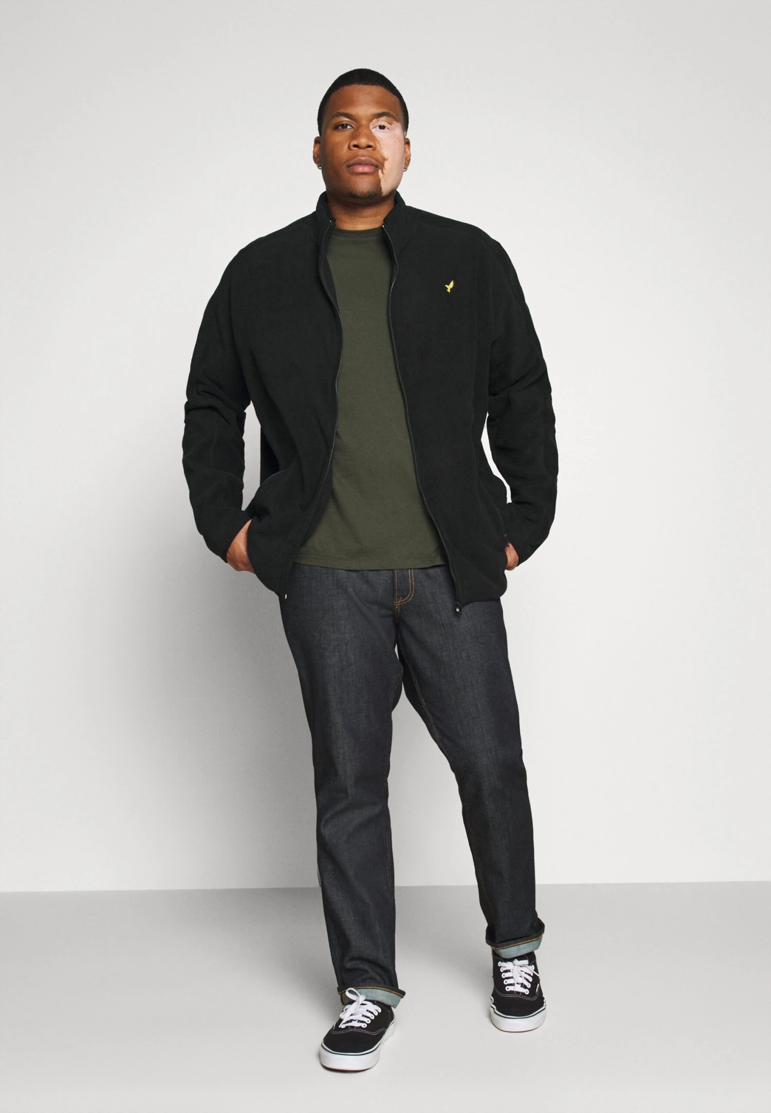 Pier One Forro Polar - Black 4 Pier One Forro Polar - Black - Imagen 2