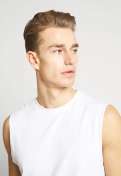 Pier One 3 Pack - Camiseta Básica - Grey/White/Black -Pier One Tienda de ventas 21dde7acbf5b42698638ca153e5020d5