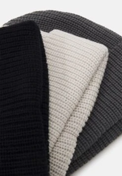 Pier One Unisex 3 Pack - Gorro - Black/Dark Grey/Off-White/ 9 Pier One Unisex 3 Pack - Gorro - Black/Dark Grey/Off-White/ -Pier One Tienda de ventas 2a1daa058c674c9dbb0074799d429f4b