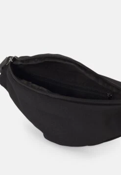 Pier One Riñonera - Black 8 Pier One Riñonera - Black -Pier One Tienda de ventas 31346e2a4e614e92be13399d71ffc238