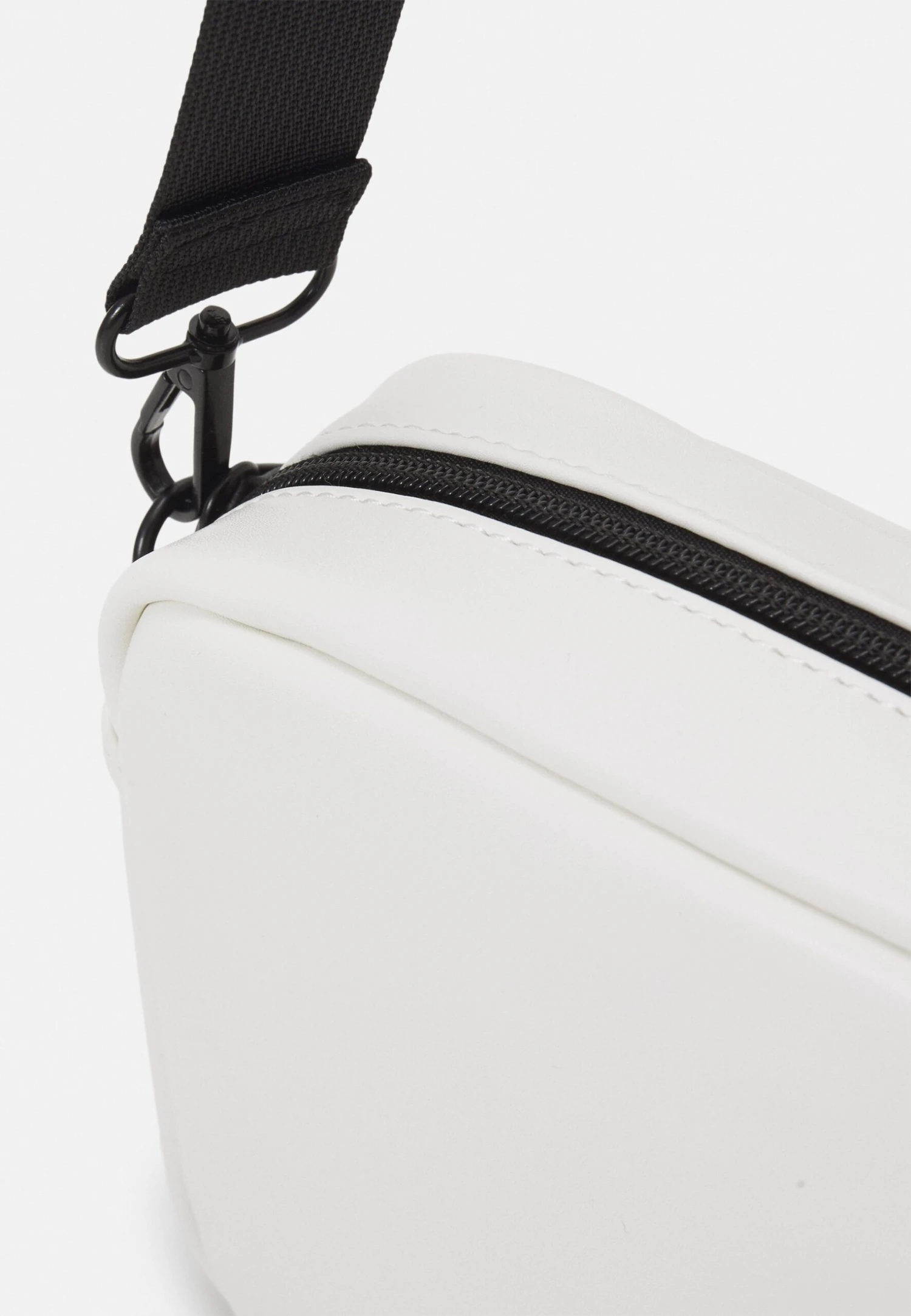 Pier One Bandolera - Off-White 6 Pier One Bandolera - Off-White - Imagen 4