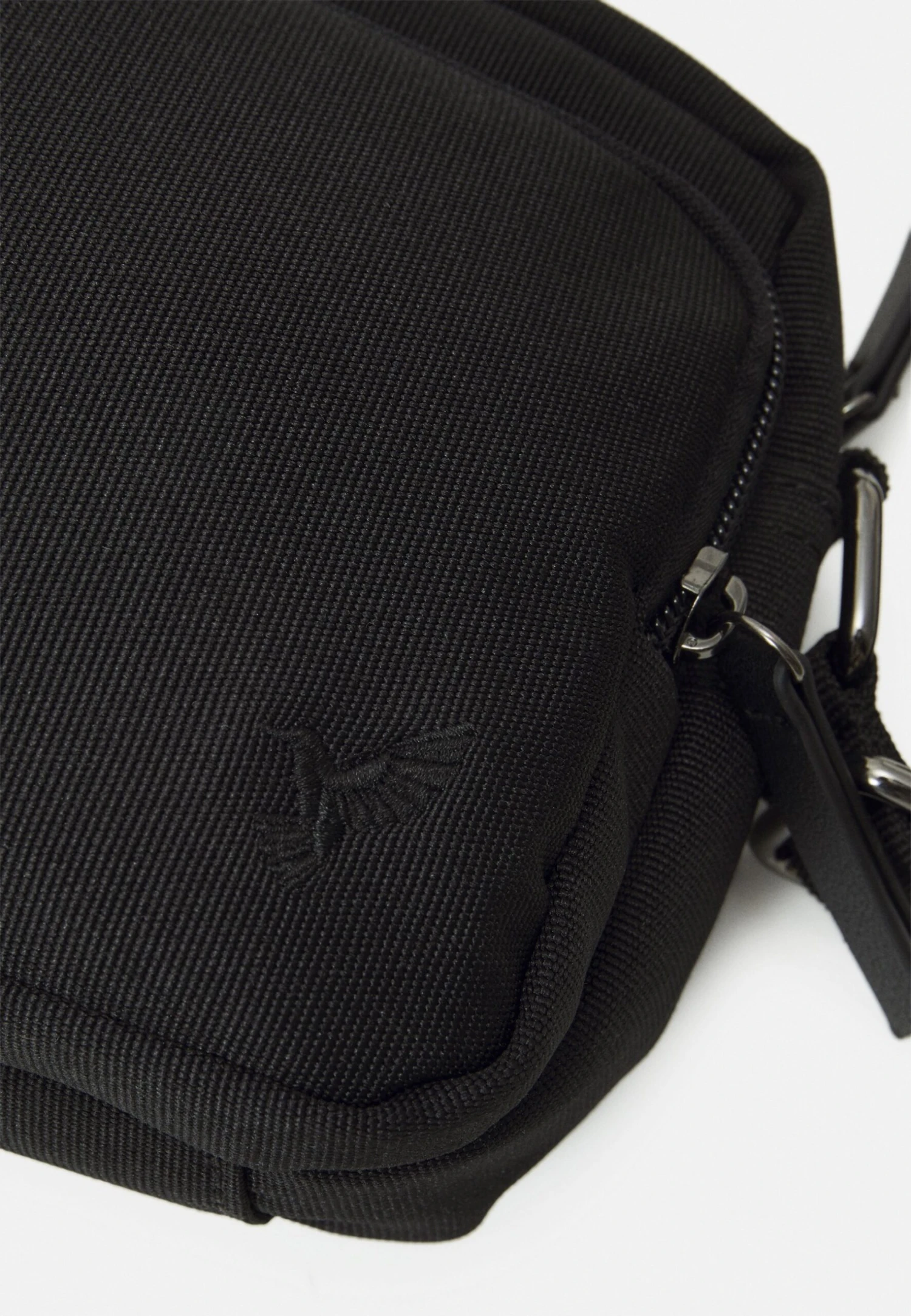 Pier One Bandolera - Black 6 Pier One Bandolera - Black - Imagen 4