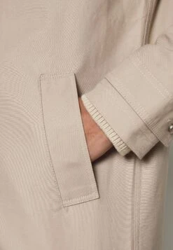 Pier One Commuter Coat- Abrigo Corto - Tan -Pier One Tienda de ventas 4ef4ad0f60904e2a9c12d606b1474ddb