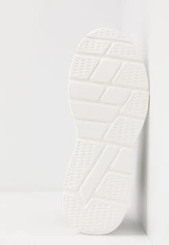 Pier One Zapatillas Altas - Black/White -Pier One Tienda de ventas 52b5e07059e148baa03e0194b33ba8c5