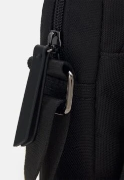 Pier One Unisex - Bandolera - Black -Pier One Tienda de ventas 6015a635267a4538aeda73eaf2b65393