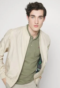 Pier One Chaquetas Bomber - Beige 12 Pier One Chaquetas Bomber - Beige -Pier One Tienda de ventas 61f43c01117b4460a4718320ce804aa3