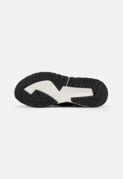 Pier One Unisex - Zapatillas - Black -Pier One Tienda de ventas 631ed858c07d492fab7852eeec4dc5a9