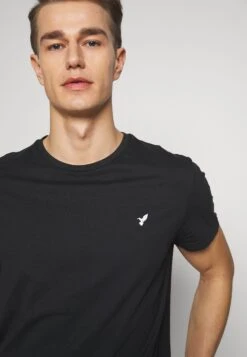 Pier One Camiseta Básica - Black 11 Pier One Camiseta Básica - Black -Pier One Tienda de ventas 637f78d11e5f4cbfbb5a7737a4a1b36f