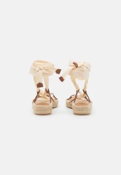 Pier One Leather - Sandalias Con Plataforma - 003 - Off-White 11 Pier One Leather - Sandalias Con Plataforma - 003 - Off-White -Pier One Tienda de ventas 6913d0a04f2b40e89c332e3a67067515
