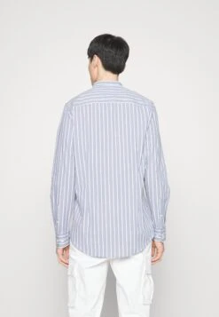 Pier One Muscle Fit Stand- Camisa - Blue -Pier One Tienda de ventas 6f902e87935b415aa0482cac3fb832df