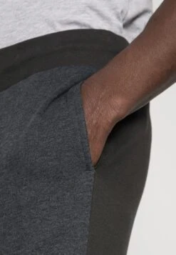 Pier One Pantalones Deportivos - Dark Grey 11 Pier One Pantalones Deportivos - Dark Grey -Pier One Tienda de ventas 7330a65cce2c4272b5ca30f392b2c466