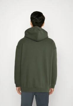 Pier One Sudadera - Olive 10 Pier One Sudadera - Olive -Pier One Tienda de ventas 7644896c22c5422fa3f05e5f14246c9a