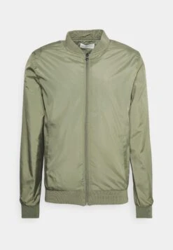 Pier One Chaquetas Bomber - Olive 12 Pier One Chaquetas Bomber - Olive -Pier One Tienda de ventas 7c08e553d7a44a419f17696b41b28c3e