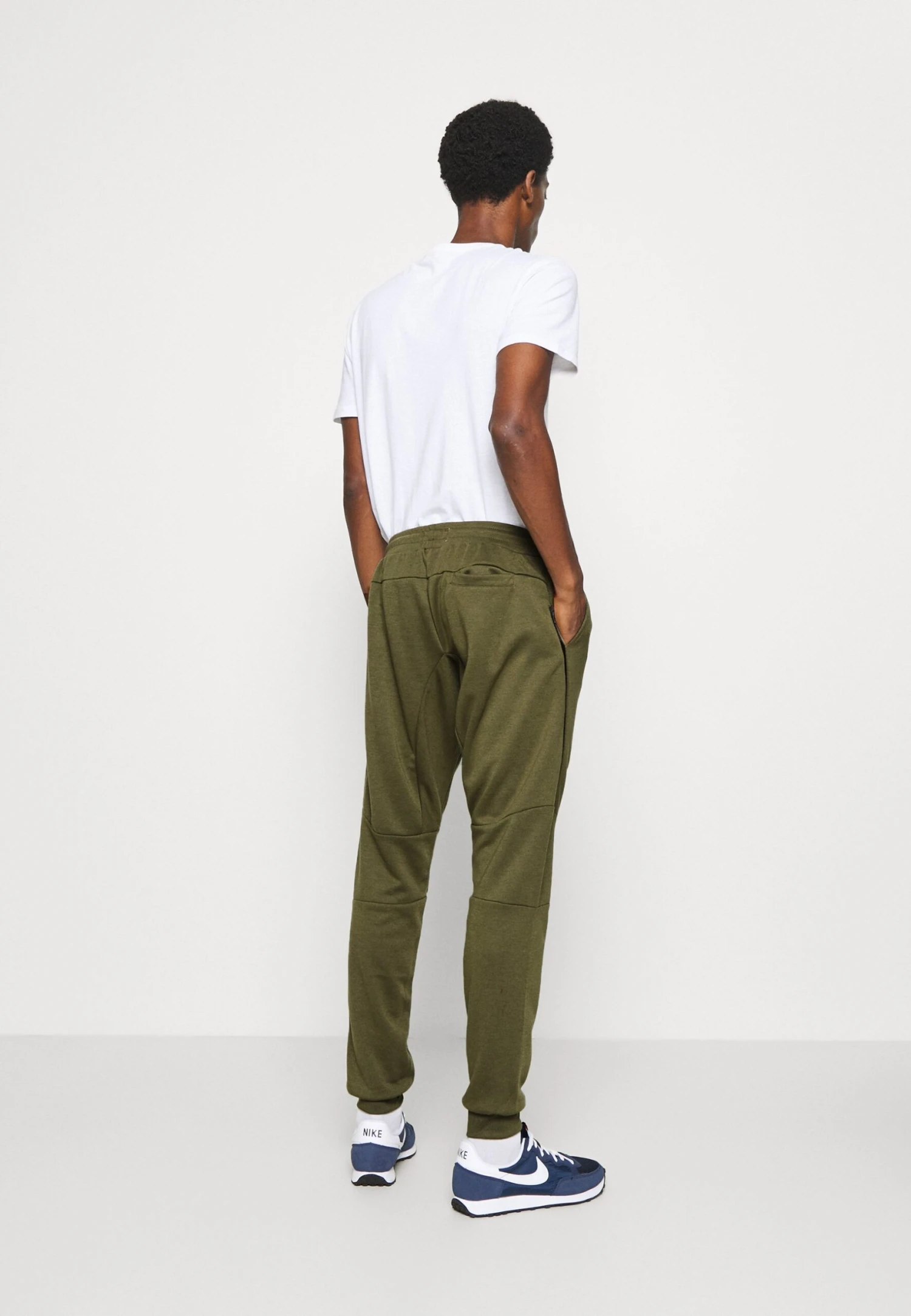 Pier One Pantalones Deportivos - Olive 5 Pier One Pantalones Deportivos - Olive - Imagen 3