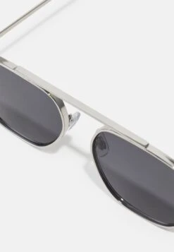 Pier One Gafas De Sol - Silver-Coloured 10 Pier One Gafas De Sol - Silver-Coloured -Pier One Tienda de ventas 7d8386e687b348308fc460282594e4fb