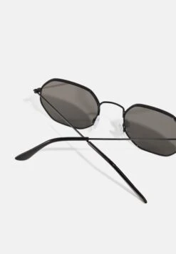 Pier One Unisex - Gafas De Sol - Black 8 Pier One Unisex - Gafas De Sol - Black -Pier One Tienda de ventas 81a01a04615749be9c19bcffe3aa7fac