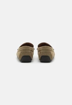 Pier One Unisex - Mocasines - Olive 10 Pier One Unisex - Mocasines - Olive -Pier One Tienda de ventas 83d1f5a6a06847da9775750cb73a9d57