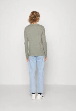 Pier One 5 Pack - Camiseta De Manga Larga - Black/Dark Blue/Stone -Pier One Tienda de ventas 8c24bc676a254072a665adeab726f9f5