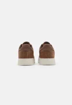 Pier One Unisex - Zapatillas - Cognac -Pier One Tienda de ventas 8fc46a00bfc54014b9ab0c4b860fd9e9