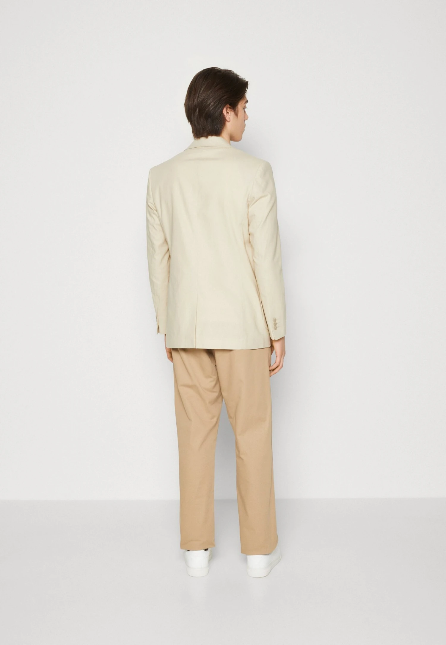 Pier One Americana - Beige 5 Pier One Americana - Beige - Imagen 3