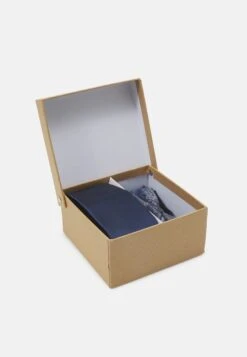 Pier One Set - Corbata - Dark Blue -Pier One Tienda de ventas 9f0c9c901ffb47ccaba643bd0838aa41