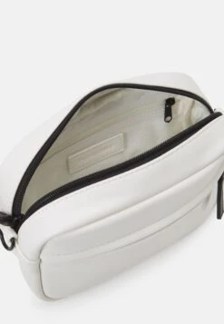 Pier One Bandolera - Off-White 8 Pier One Bandolera - Off-White -Pier One Tienda de ventas a2619c7895f24a3ab66e56835805561a