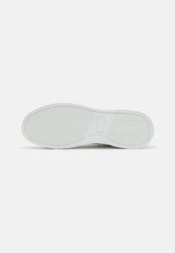 Pier One Unisex - Zapatillas - White 12 Pier One Unisex - Zapatillas - White -Pier One Tienda de ventas a44841b7759c4f79b83cd5c4d2028754