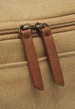 Pier One Unisex - Bolsa De Fin De Semana -Brown 11 Pier One Unisex - Bolsa De Fin De Semana -Brown -Pier One Tienda de ventas b92f36aaac244613b54fa0dc63b3f9c9