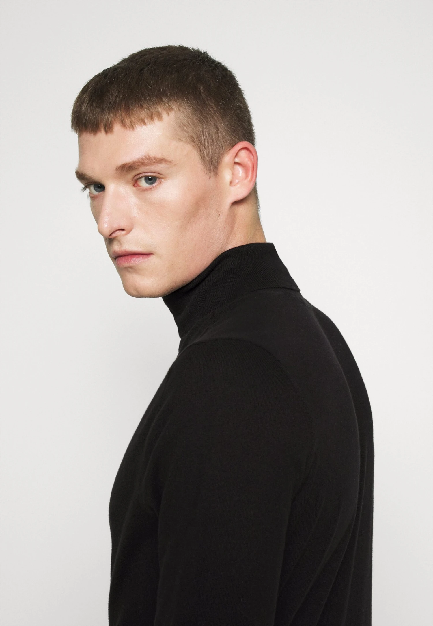 Pier One 2 Pack - Basic Turtleneck - Jersey De Punto - Black 5 Pier One 2 Pack - Basic Turtleneck - Jersey De Punto - Black - Imagen 4