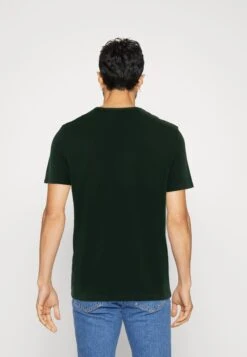 Pier One 5 Pack - Camiseta Básica - White/Ark Green/Blue 14 Pier One 5 Pack - Camiseta Básica - White/Ark Green/Blue -Pier One Tienda de ventas be17ff401ed84dab976f96753f680a32