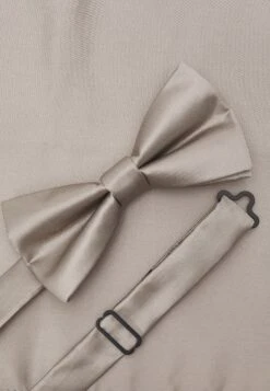 Pier One Set - Pañuelo De Bolsillo - Stone 13 Pier One Set - Pañuelo De Bolsillo - Stone -Pier One Tienda de ventas c079acf21d984f87a5a118594b813079