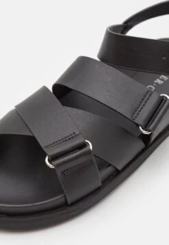 Pier One Unisex - Sandalias - Black -Pier One Tienda de ventas c8f17afc49dd48008d946b12b2516f60