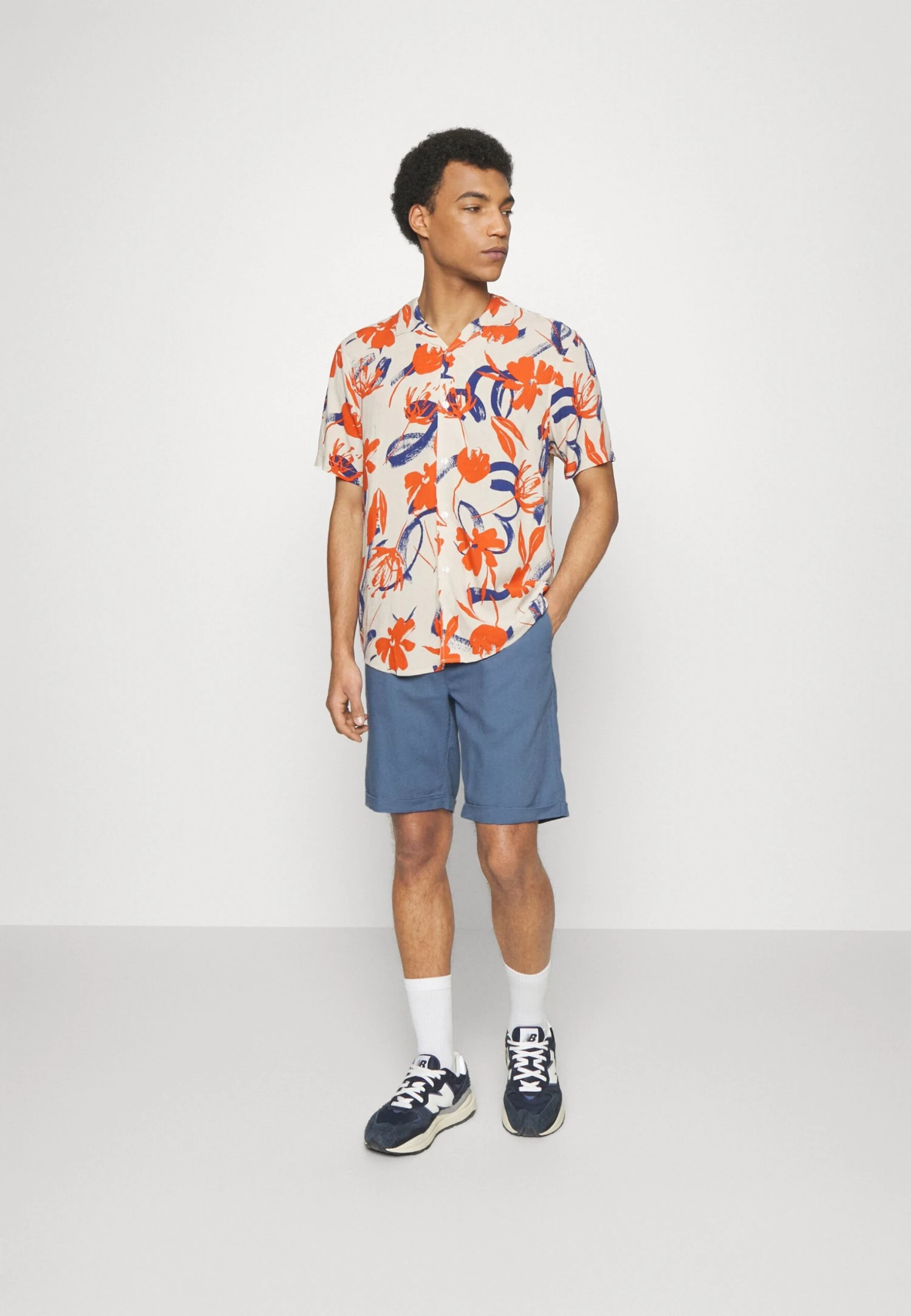 Pier One Linen Blend Drawcord Shorts- Shorts - Blue 4 Pier One Linen Blend Drawcord Shorts- Shorts - Blue - Imagen 2