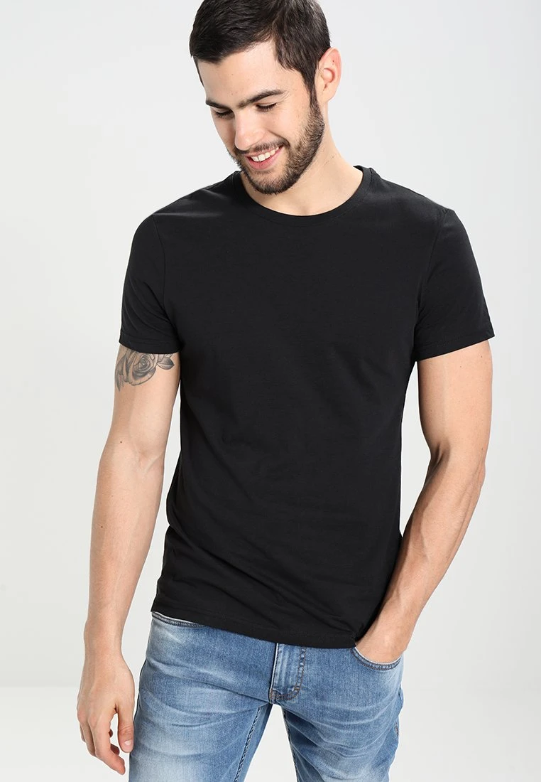Pier One 2 Pack - Camiseta Básica - Black 4 Pier One 2 Pack - Camiseta Básica - Black - Imagen 2