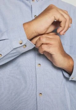 Pier One Oxford - Camisa - Light Blue -Pier One Tienda de ventas d0f3517b8dcc4ed8944314d9a3607504