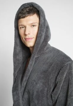 Pier One Albornoz - Dark Gray 11 Pier One Albornoz - Dark Gray -Pier One Tienda de ventas d8bc46bac8fa44929b190c5532f01c02