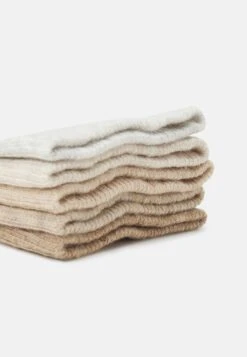 Pier One 5Pack - Calcetines - Off-White/Beige/Tan -Pier One Tienda de ventas da4b4050381c4280b8db38dee2adefad