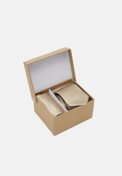 Pier One Set - Pañuelo De Bolsillo - Beige 14 Pier One Set - Pañuelo De Bolsillo - Beige -Pier One Tienda de ventas dae22eb1283541c98e7012d1c86f16c1