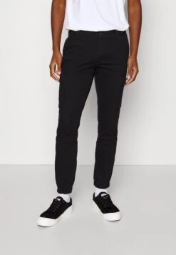 Pier One 2 Pack - Pantalones Cargo - Olive/Black -Pier One Tienda de ventas e0bf2536d5a04652937019f4273abb8d