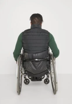 Pier One Chaleco - Black 18 Pier One Chaleco - Black -Pier One Tienda de ventas e1569b065acd421d8dc99bfc16261b20