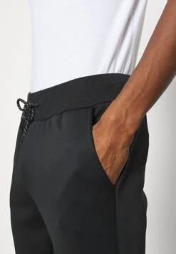 Pier One Pantalones Deportivos - Black -Pier One Tienda de ventas e52c3d679a484821b3134a6146f40559