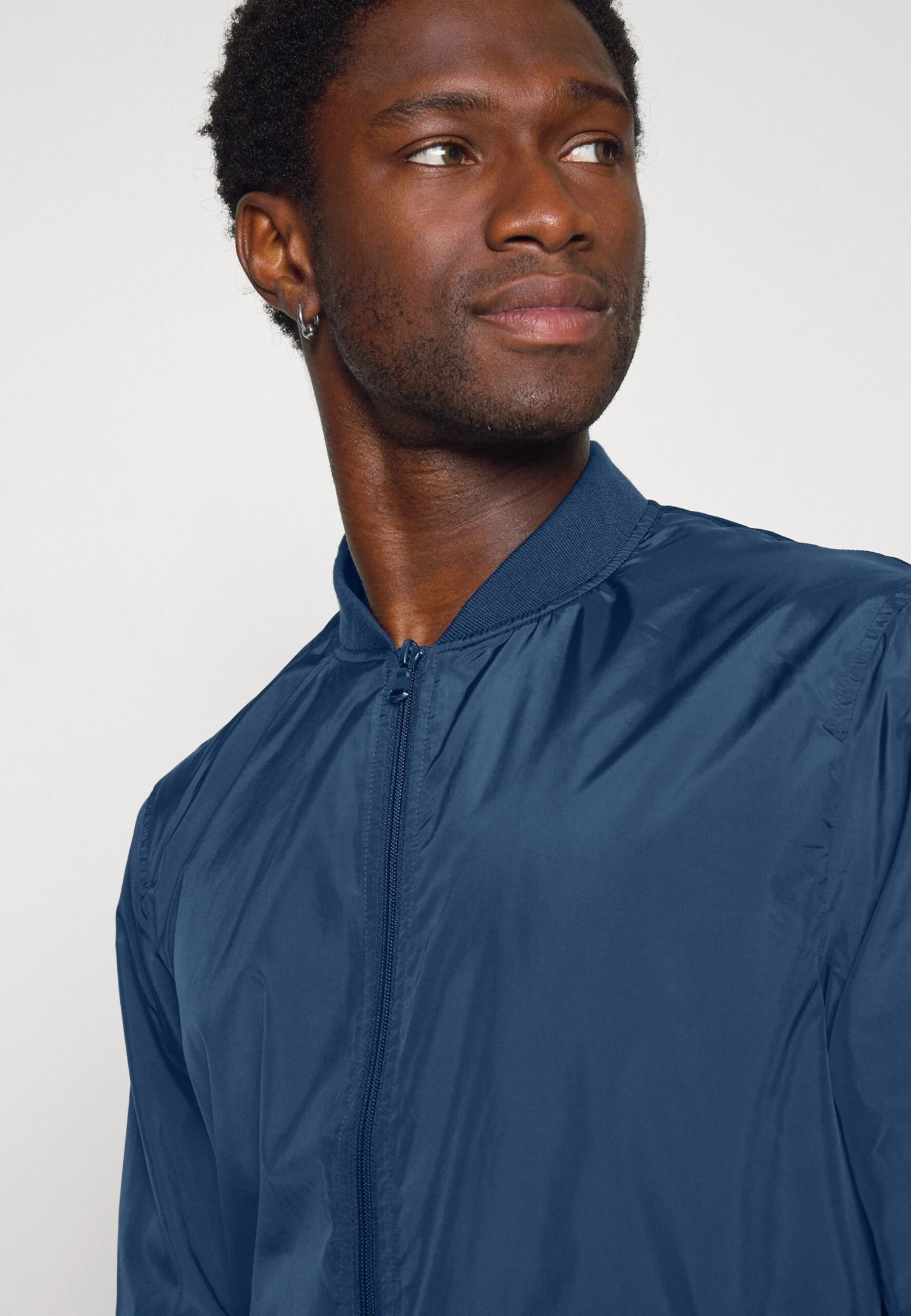 Pier One Chaquetas Bomber -Dark Blue 7 Pier One Chaquetas Bomber -Dark Blue - Imagen 5